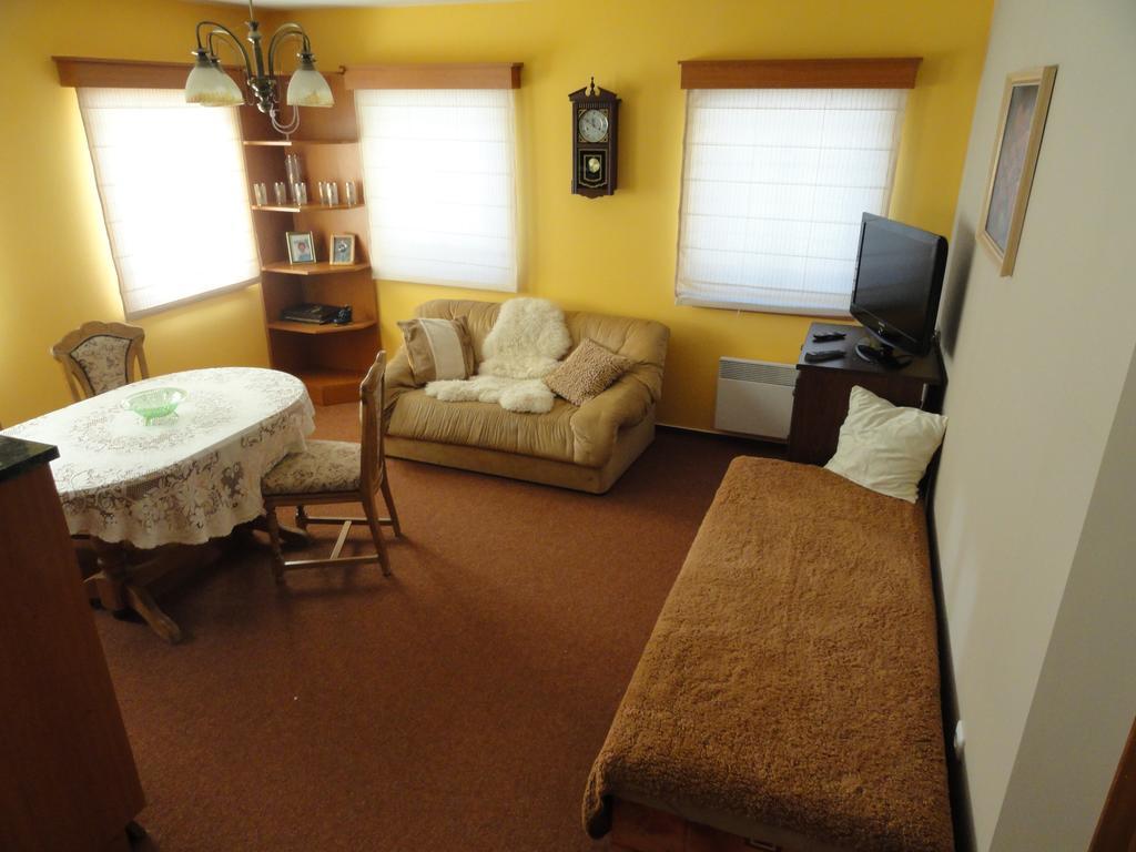 Apartment U Videmanu Ponikla Luaran gambar